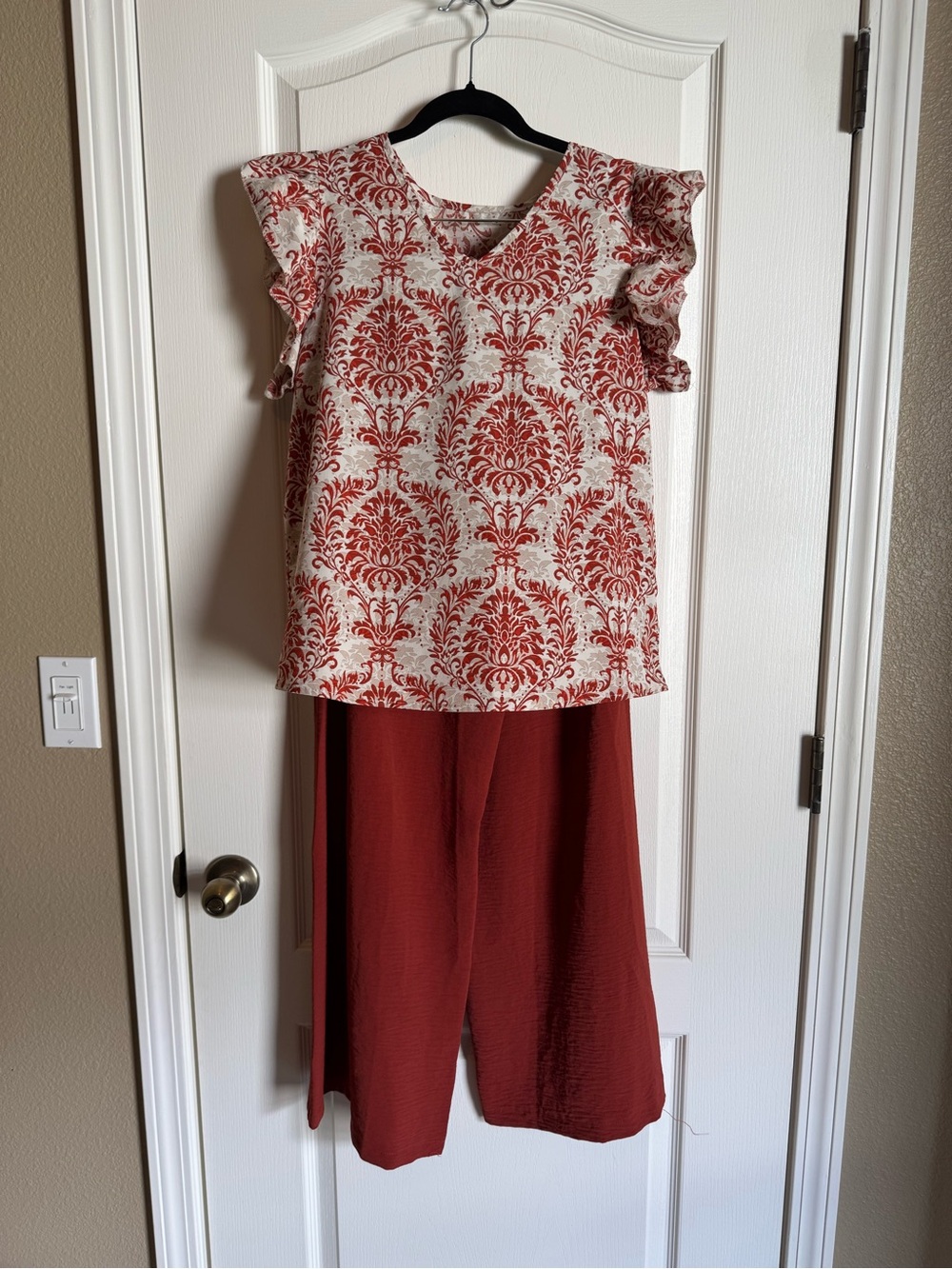 SHEIN Red Damask Print Flutter Sleeve Top